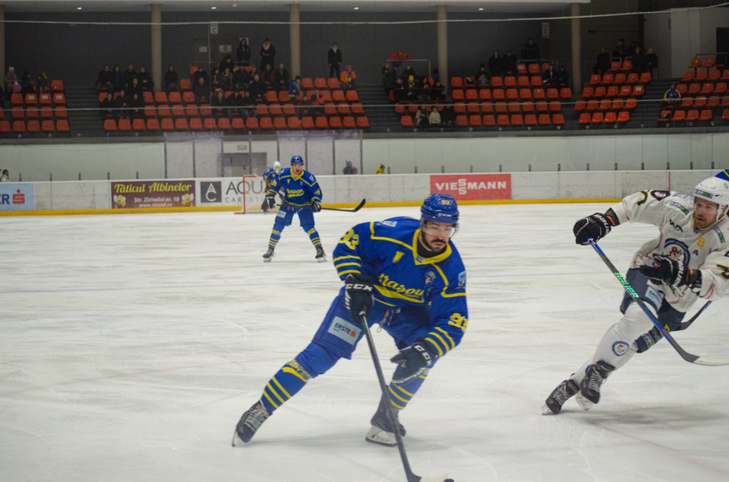 Corona Brasov – Budapest Jégkorong Akadémia Hockey Club: 1-2 (hosszabbítás után)…